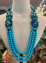 blue-beaded-necklacee