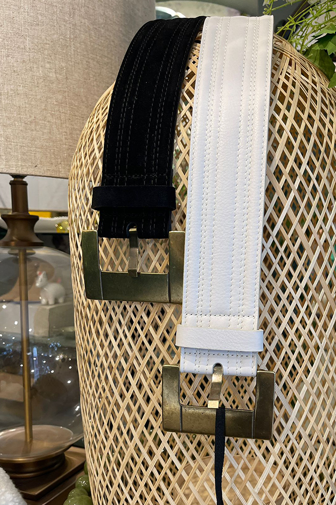 White-Leather-Belt-with-Stitching_5
