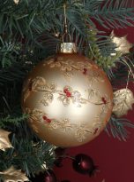 Glass-Gold-Bauble-with-Gold-Berries_1