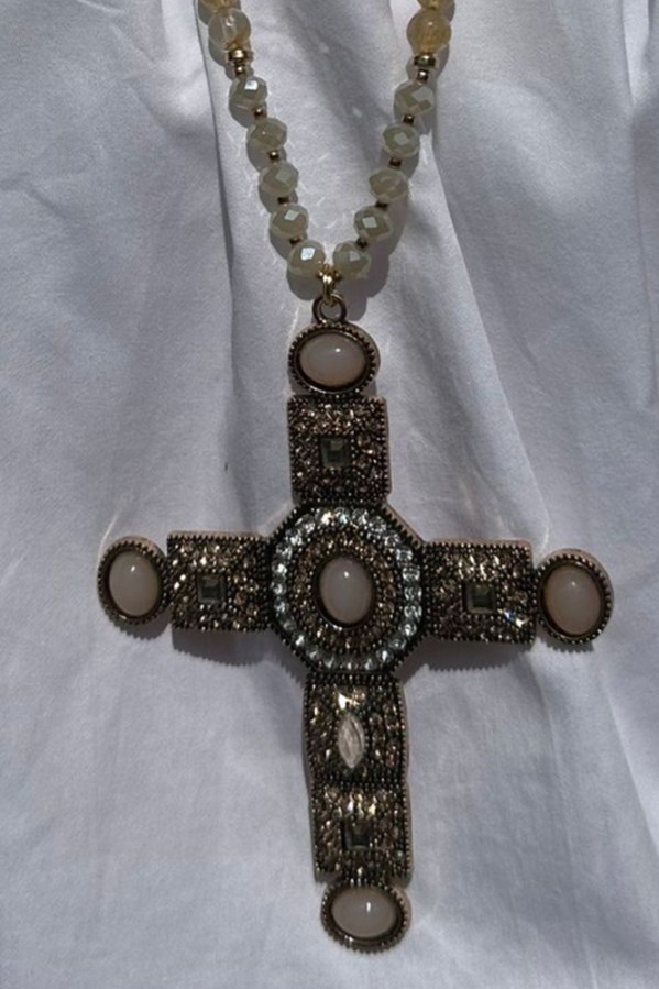 Gold-and-Pearl-Long-Cross-Necklace_2