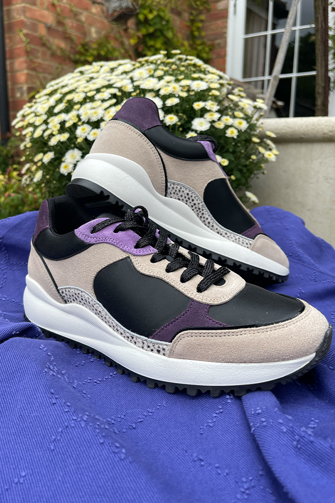 Billa Sneakers in Purple