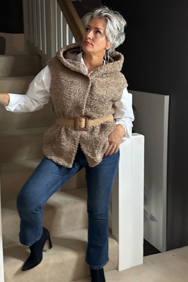 Biscuit-Brown-Willoughby-Faux-Fur-Gilet_5