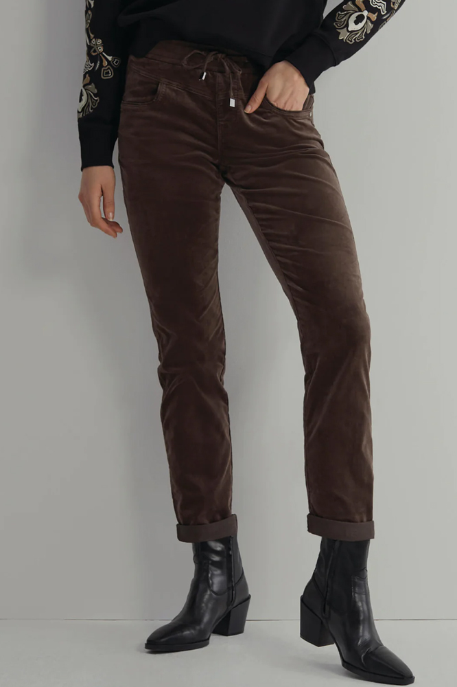 Tessy Trousers in Brown